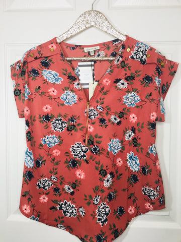 On The Spot Floral Short Sleeve Top